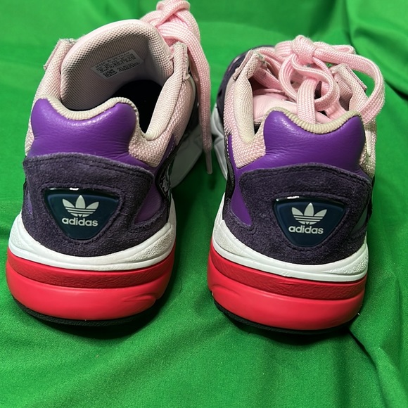 Adidas’s tennis - Picture 5 of 6